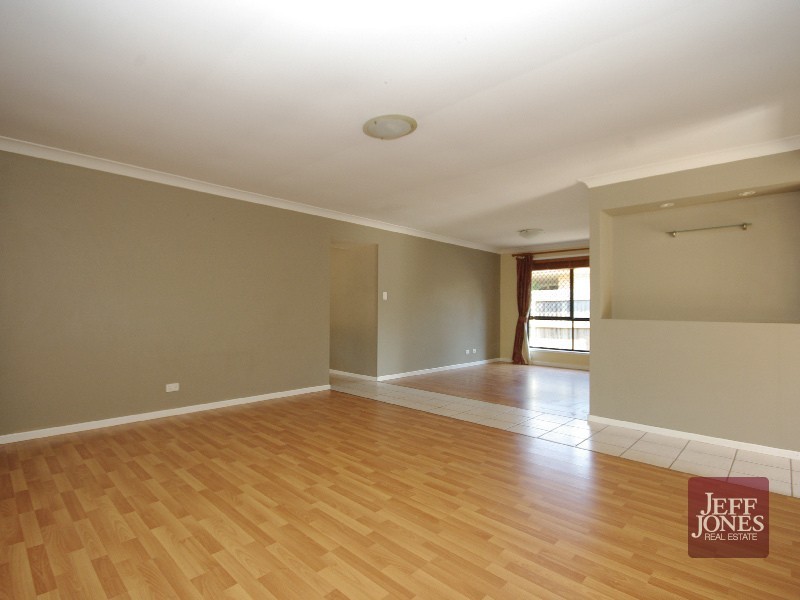 12 Ridgeview Street, Carindale QLD 4152