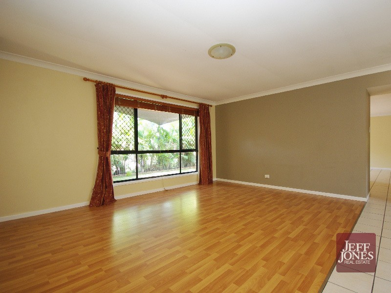 12 Ridgeview Street, Carindale QLD 4152