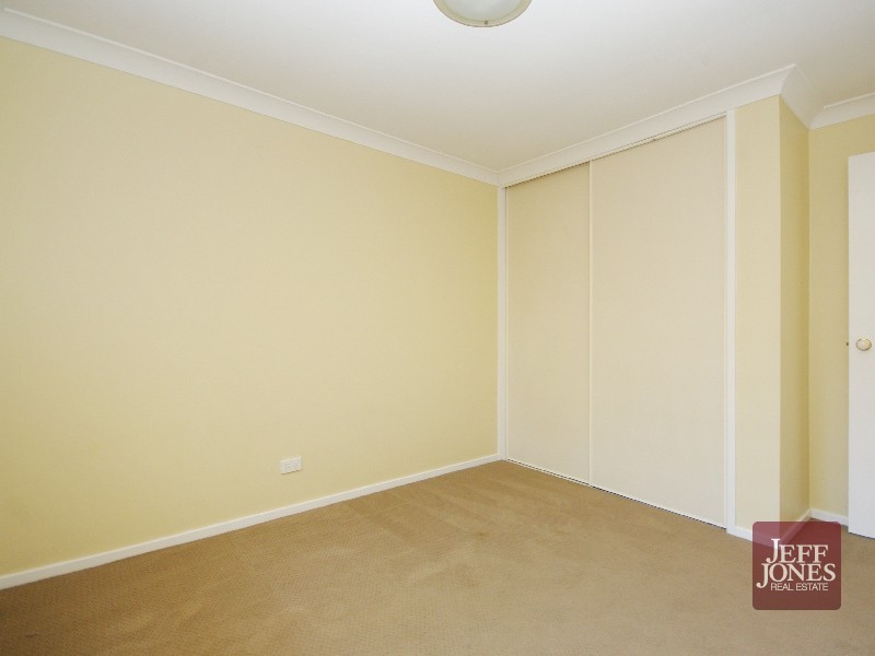 12 Ridgeview Street, Carindale QLD 4152