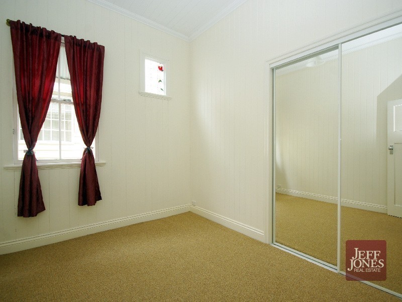 34A Brae Street, Coorparoo QLD 4151