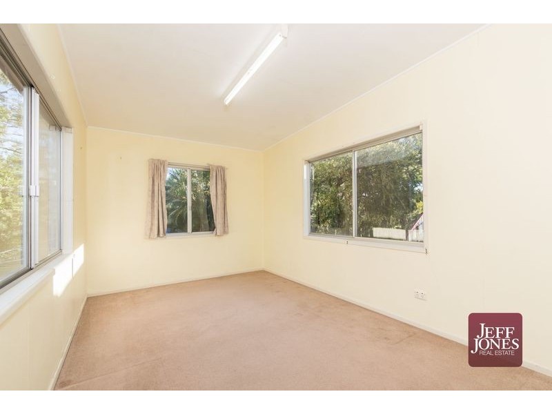 37 Jubilee Street, Greenslopes QLD 4120