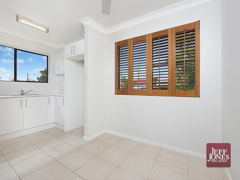1/23 Earl Street, Greenslopes QLD 4120