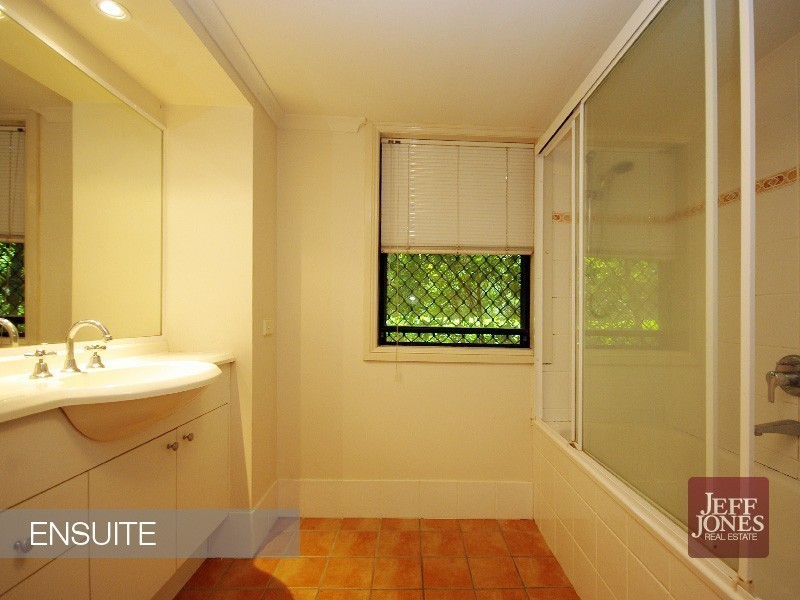 6/20 Norman Crescent, Norman Park QLD 4170