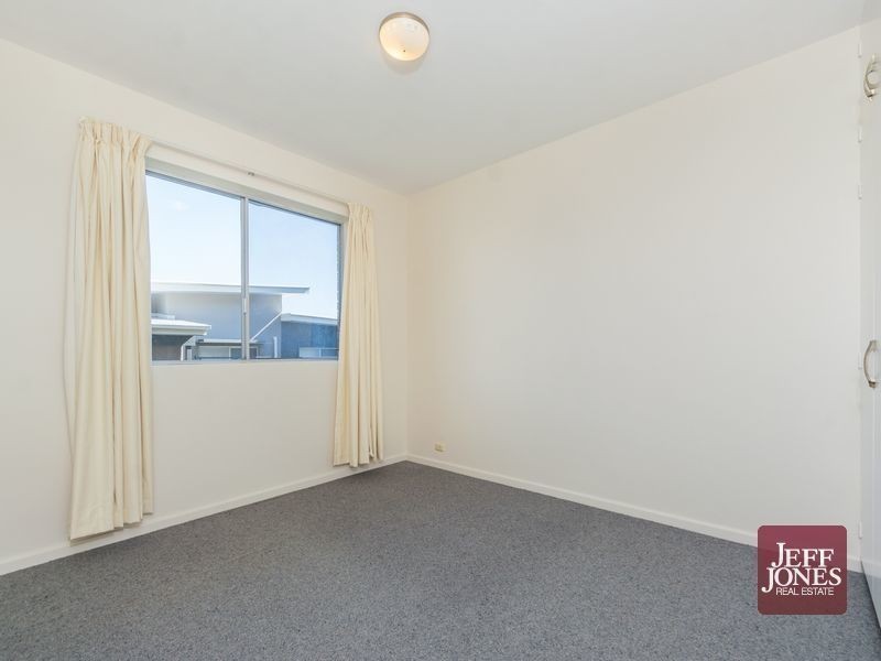 2/42 Chatsworth Road, Greenslopes QLD 4120