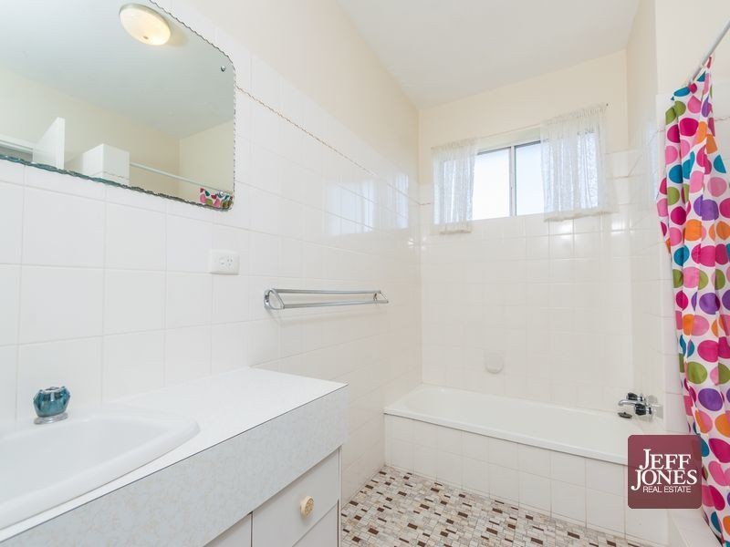 2/42 Chatsworth Road, Greenslopes QLD 4120