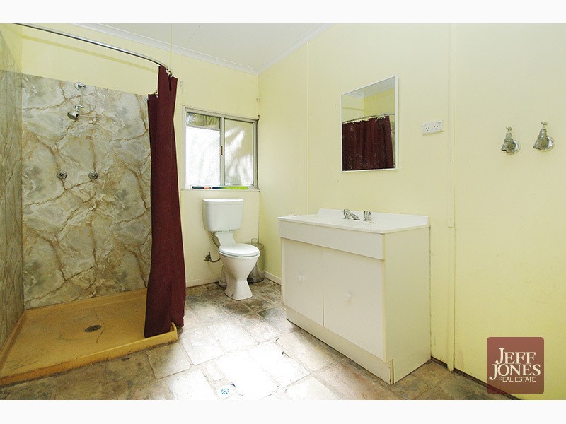 20 St Leonards Street, Coorparoo QLD 4151