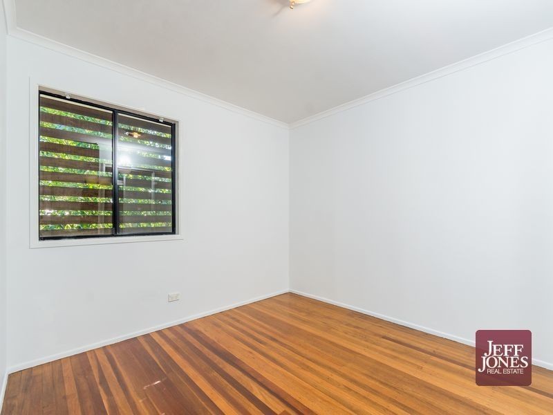1/6 Flora Street, Greenslopes QLD 4120