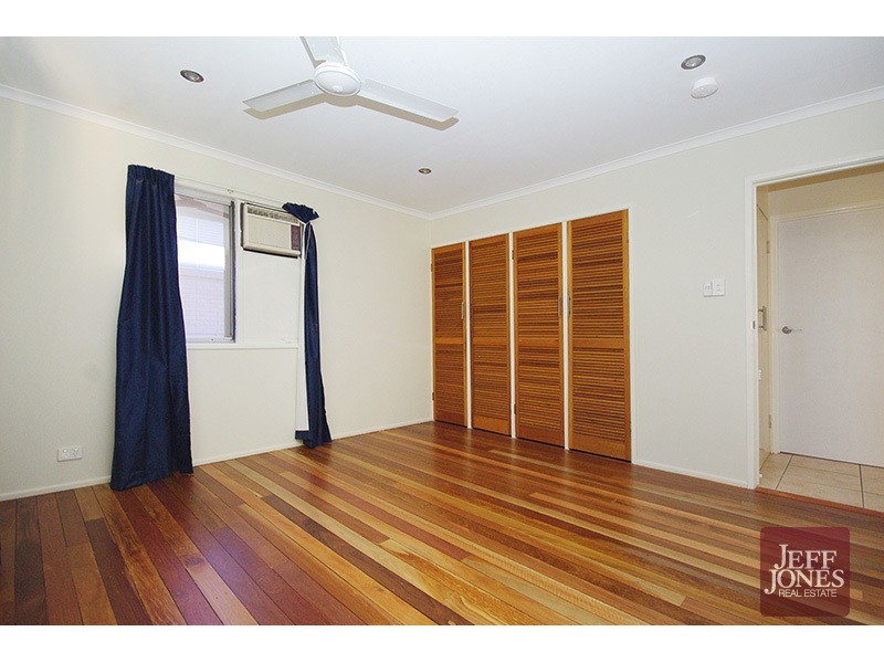 137 Greenmeadow Road, Mansfield QLD 4122