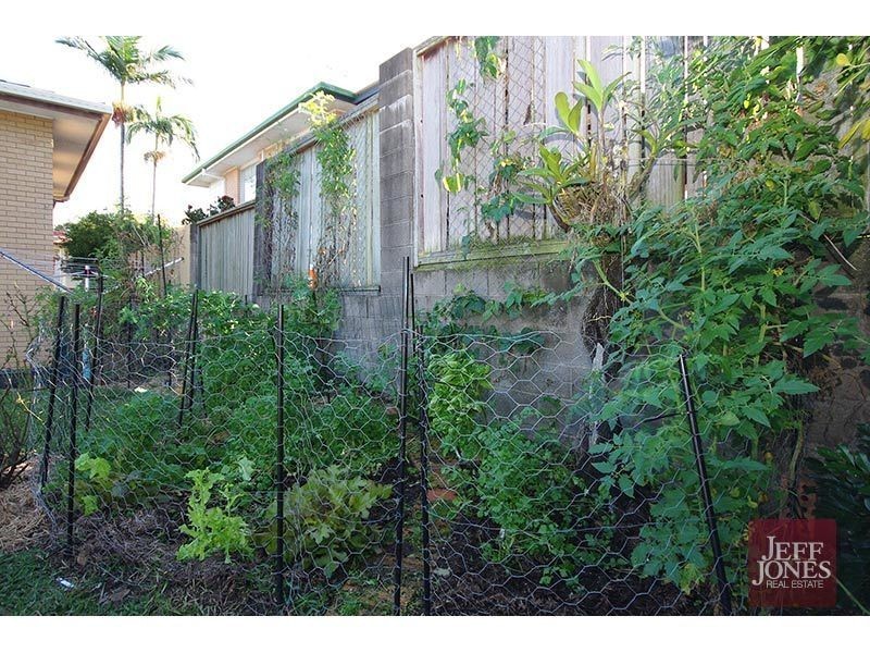 137 Greenmeadow Road, Mansfield QLD 4122