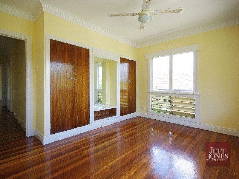 28 Heathwhite Street, Tarragindi QLD 4121