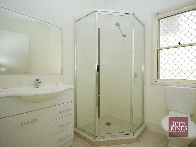 166 Cornwall Street, Greenslopes QLD 4120