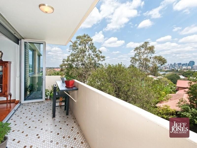 6/60 Norman Crescent, Norman Park QLD 4170
