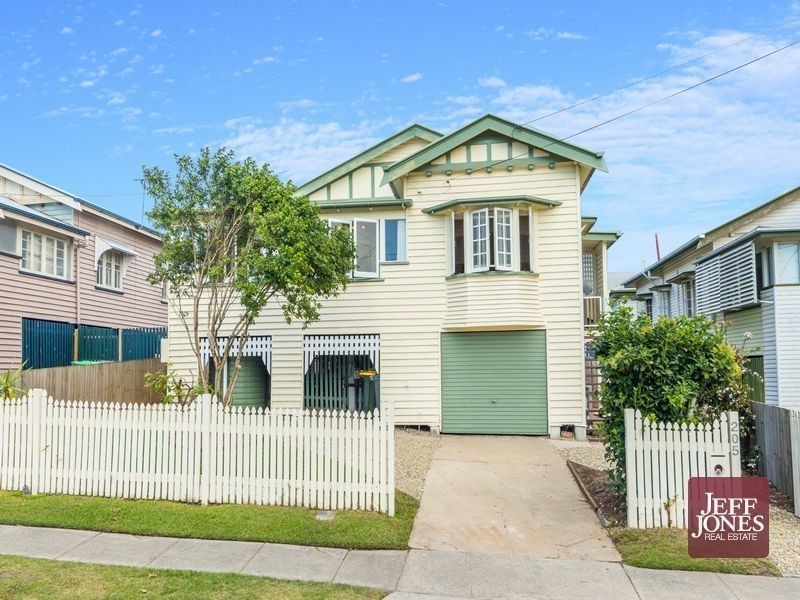 205 Juliette Street, Greenslopes QLD 4120