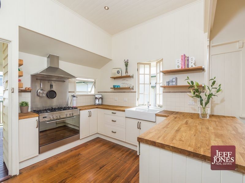 205 Juliette Street, Greenslopes QLD 4120
