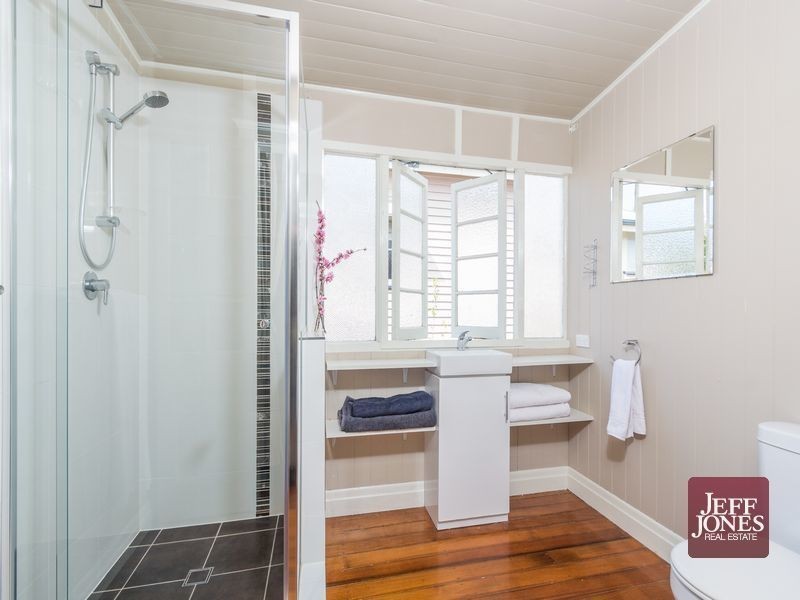 205 Juliette Street, Greenslopes QLD 4120