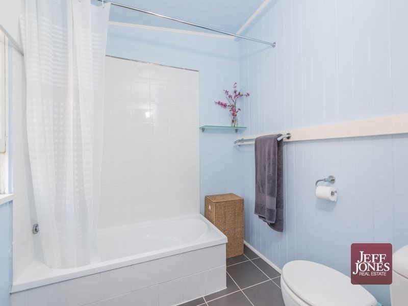 205 Juliette Street, Greenslopes QLD 4120