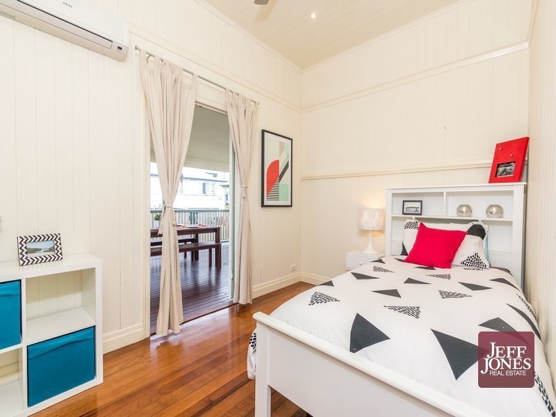 205 Juliette Street, Greenslopes QLD 4120
