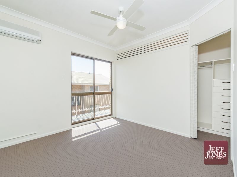 4/12 Mansfield Street, Coorparoo QLD 4151
