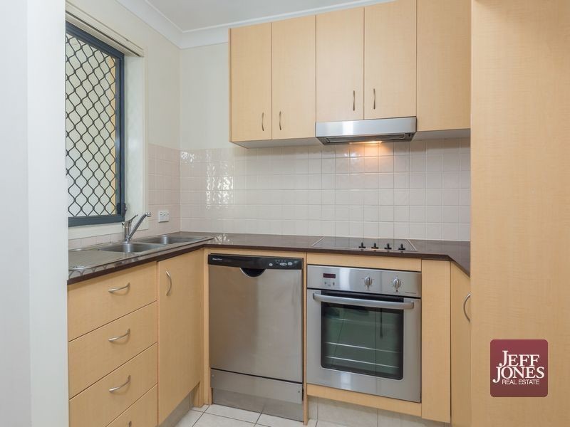 2/96 Marquis Street, Greenslopes QLD 4120