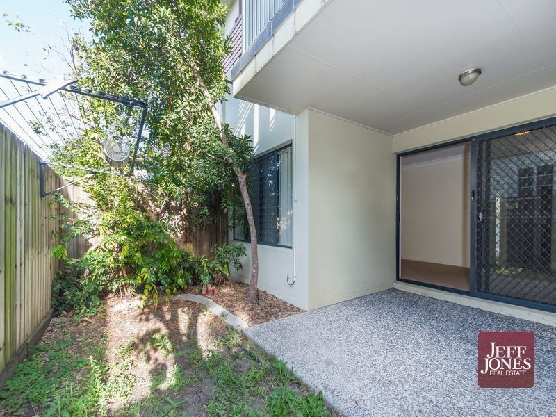 2/96 Marquis Street, Greenslopes QLD 4120
