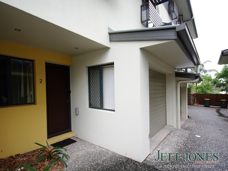 2/96 Marquis Street, Greenslopes QLD 4120