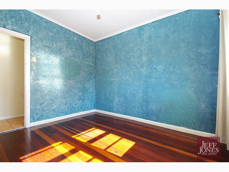 42 Palm Avenue, Holland Park QLD 4121