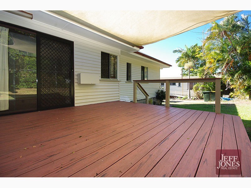 42 Palm Avenue, Holland Park QLD 4121