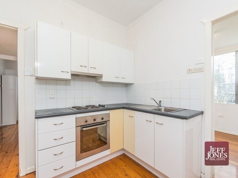 54 Salisbury Street, Woolloongabba QLD 4102