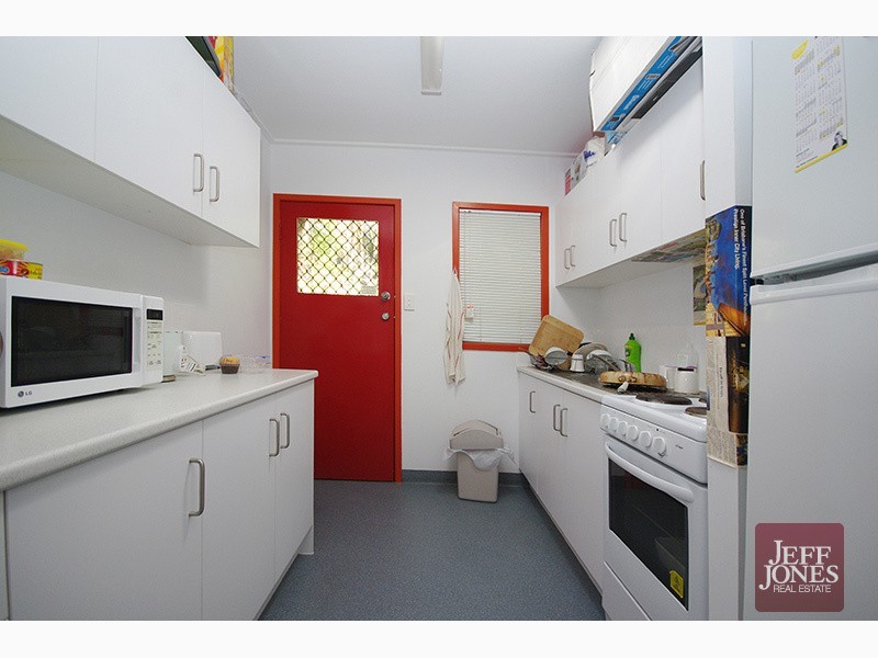 2/58 Wellington Street, Coorparoo QLD 4151