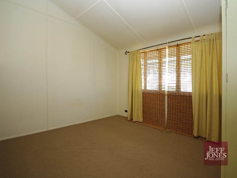 2/20 Macaulay Street, Coorparoo QLD 4151