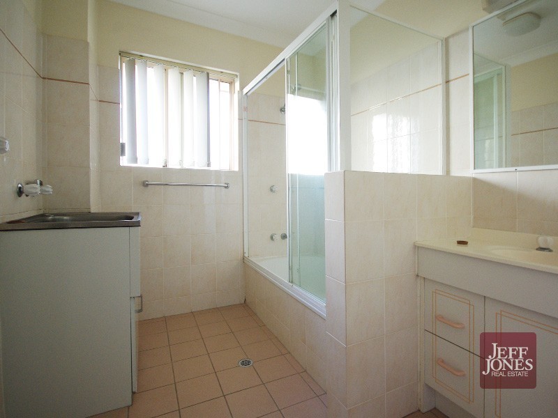 9/2 Gustavson Street, Annerley QLD 4103