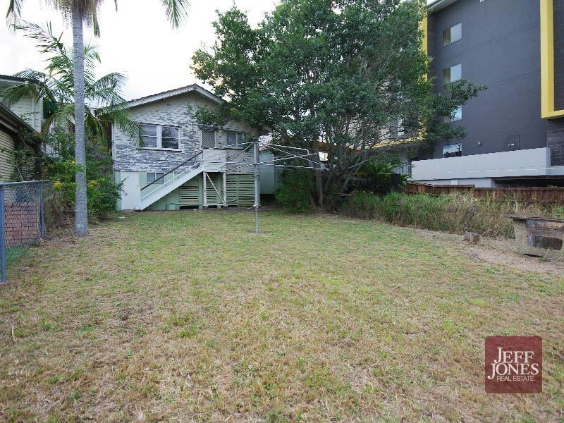 44 Carl Street, Woolloongabba QLD 4102