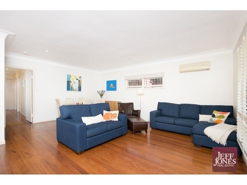 84 Bunya Street, Greenslopes QLD 4120