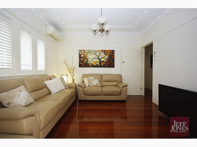 171 Juliette Street, Greenslopes QLD 4120