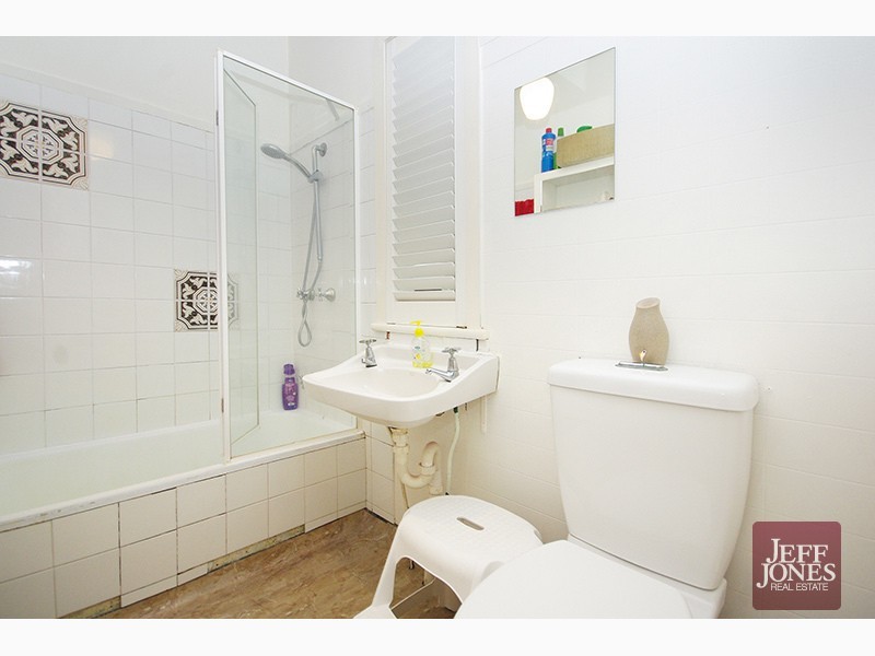 171 Juliette Street, Greenslopes QLD 4120