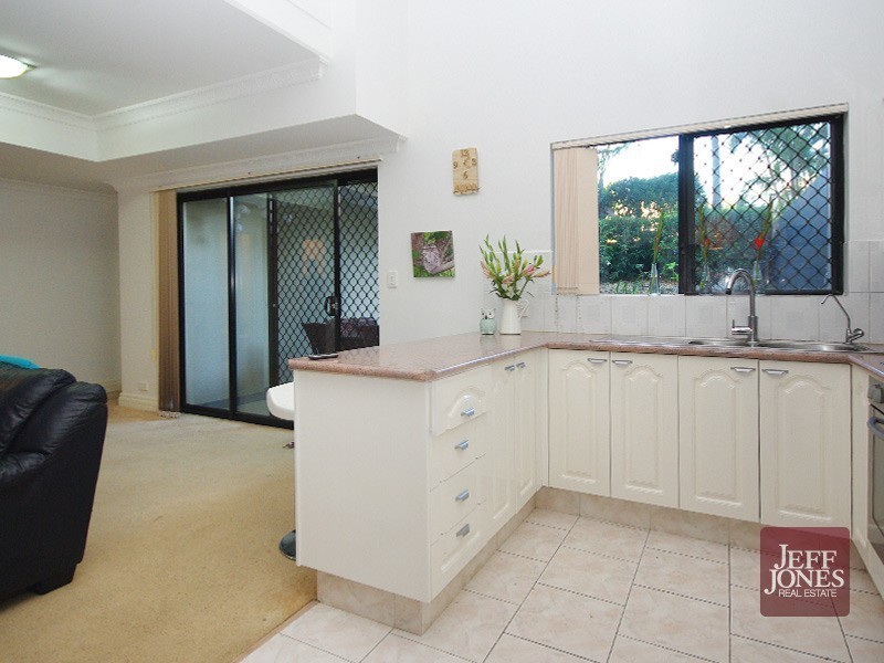 1/110 Pashen Street, Morningside QLD 4170