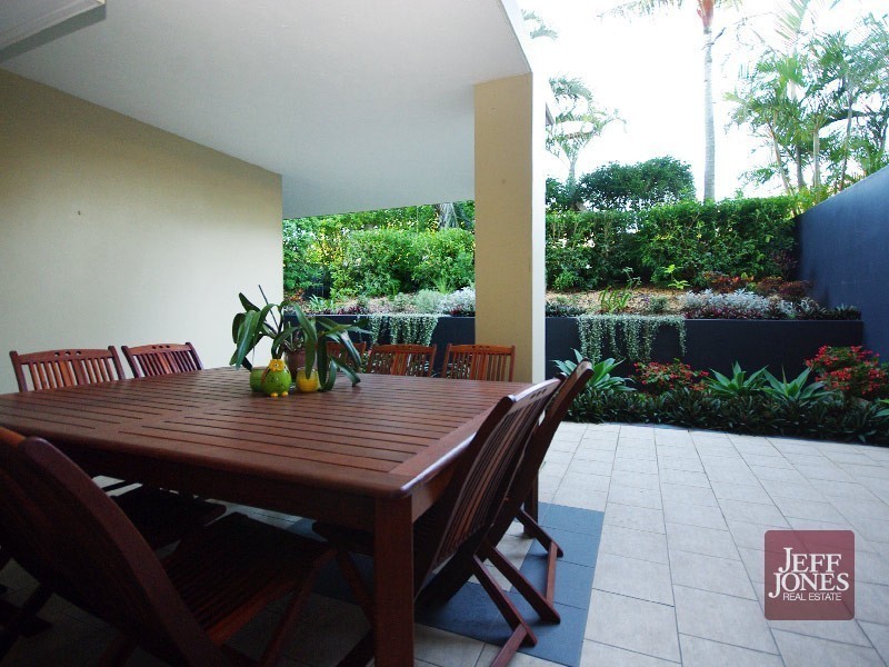 1/110 Pashen Street, Morningside QLD 4170