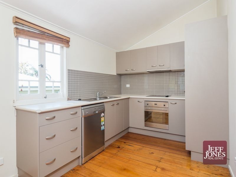 67 Woodhill Avenue, Coorparoo QLD 4151