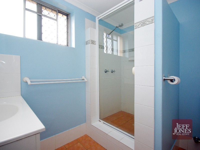 1/42 Rialto Street, Coorparoo QLD 4151