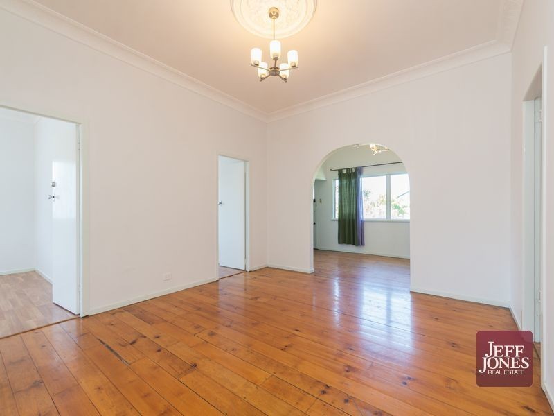 59 Deshon Street, Woolloongabba QLD 4102