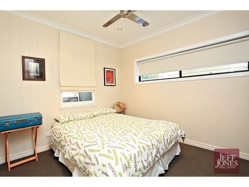 31 Baron Street, Greenslopes QLD 4120