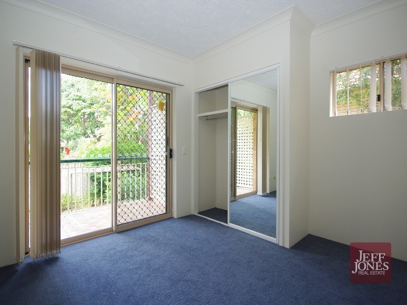 4/59 Wellington Street, Coorparoo QLD 4151