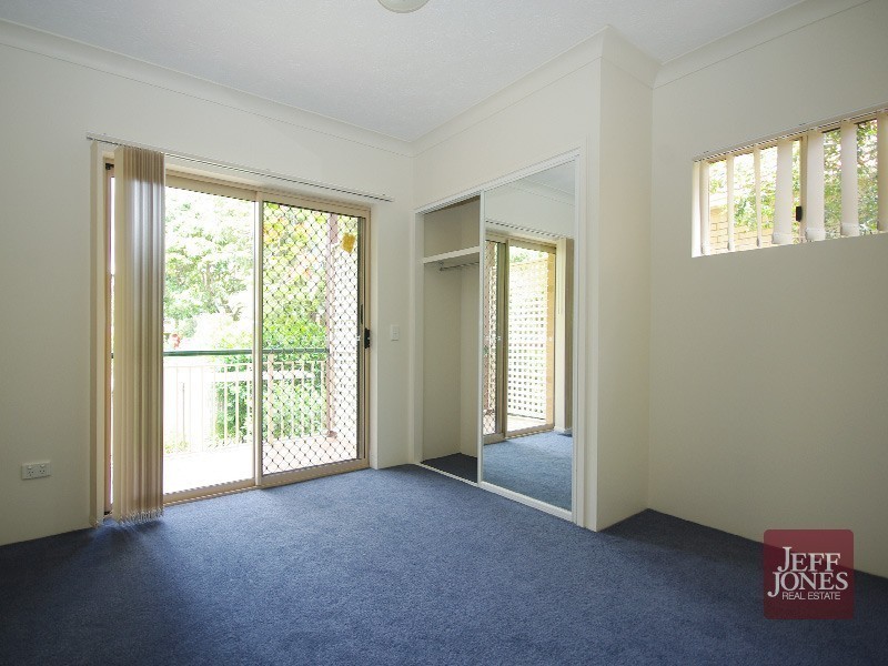 4/59 Wellington Street, Coorparoo QLD 4151