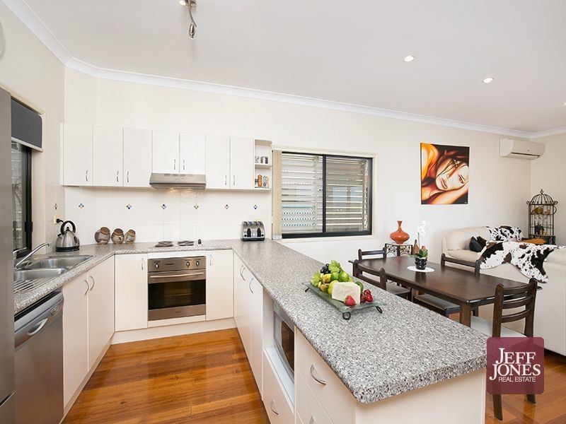 52B Amelia Street, Coorparoo QLD 4151