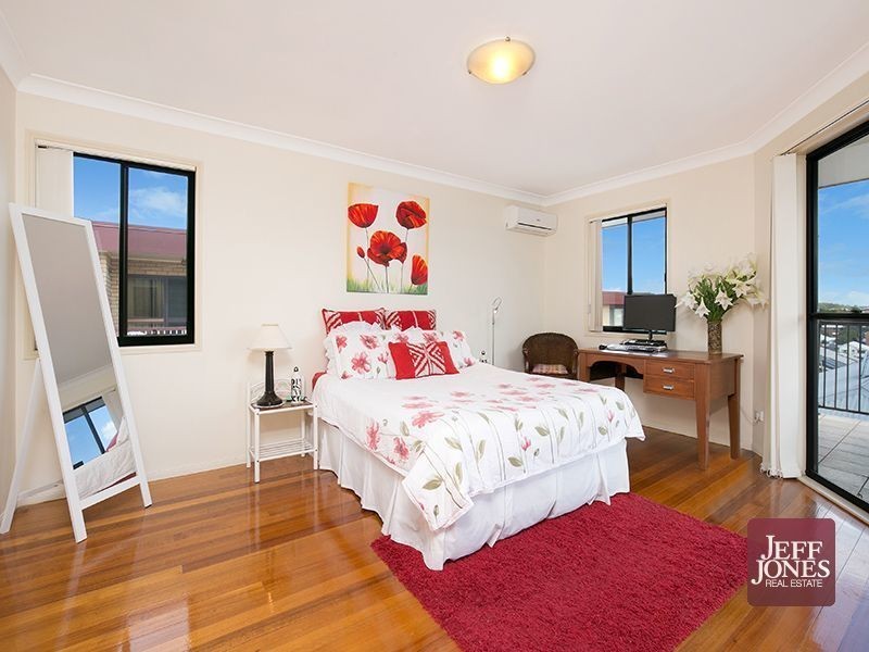 52B Amelia Street, Coorparoo QLD 4151