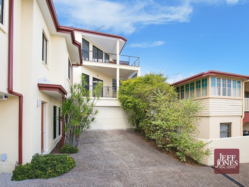 52B Amelia Street, Coorparoo QLD 4151