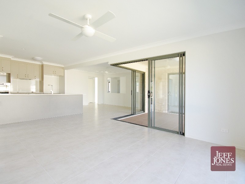 5 Stega Place, Wynnum QLD 4178