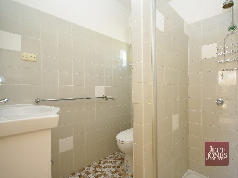 4/19 McIlwraith Avenue, Norman Park QLD 4170