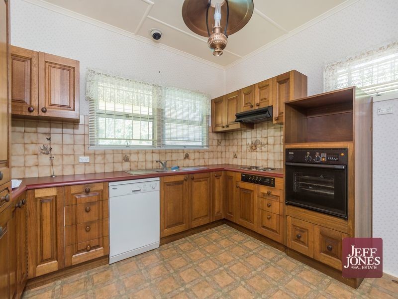 15 Octantis Street, Coorparoo QLD 4151