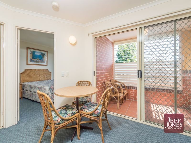 B6/52 Baron Street, Greenslopes QLD 4120